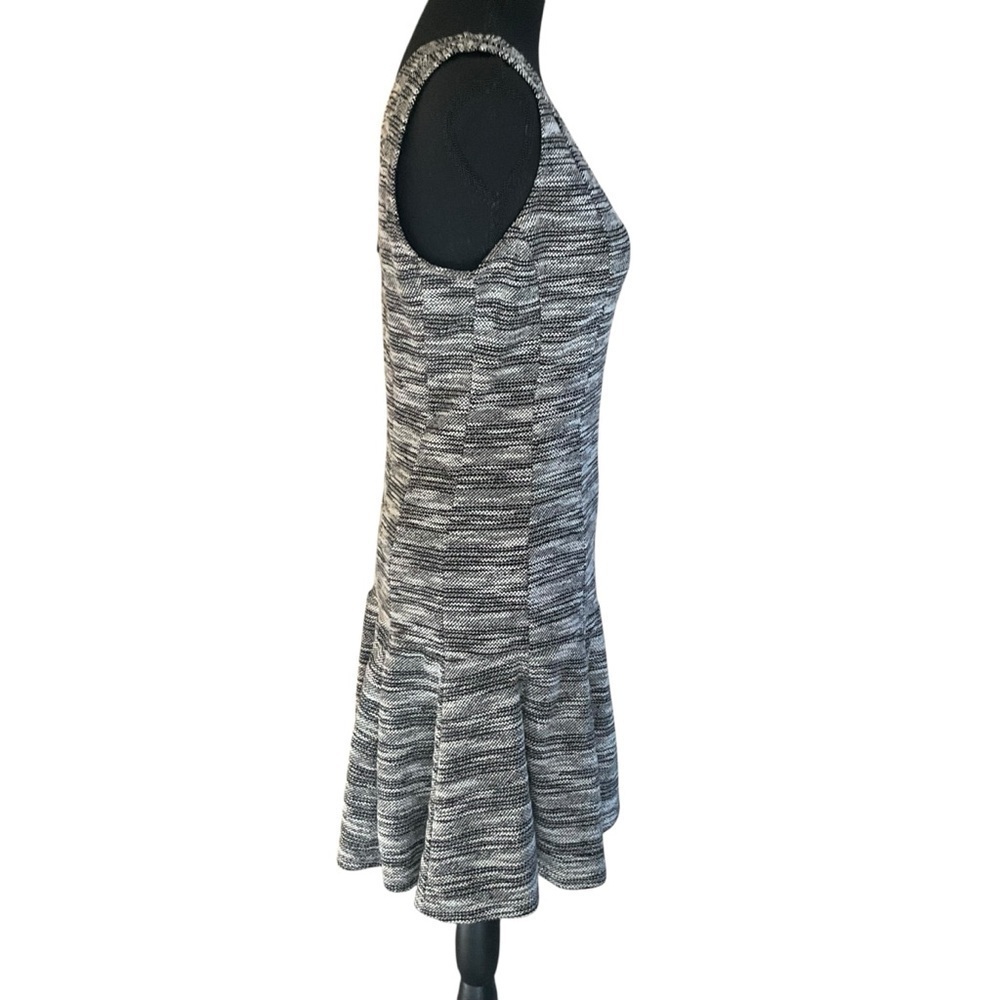 Banana Republic Gray Textured Fit & Flare Dress | Size 6 NWT - Picture 6 of 10